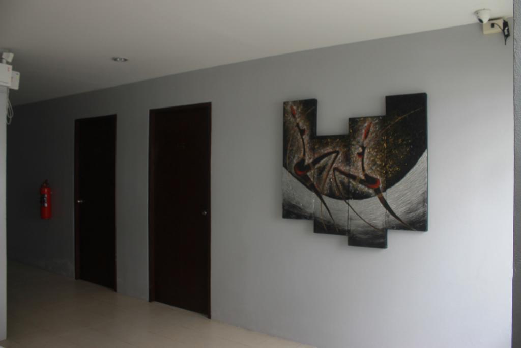 Holiday Home Patong Luaran gambar