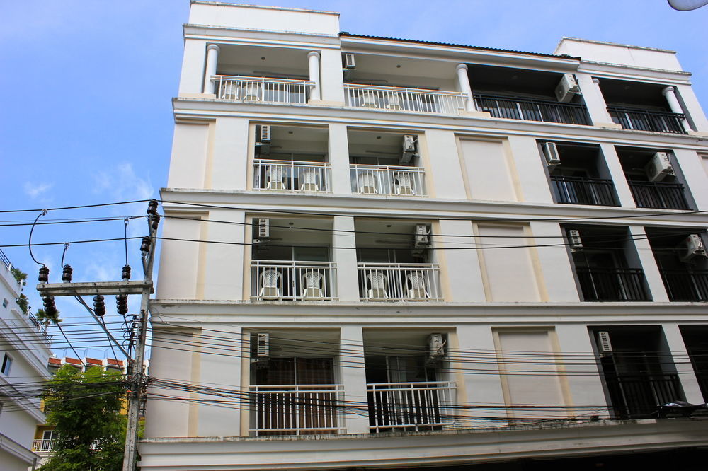 Holiday Home Patong Luaran gambar