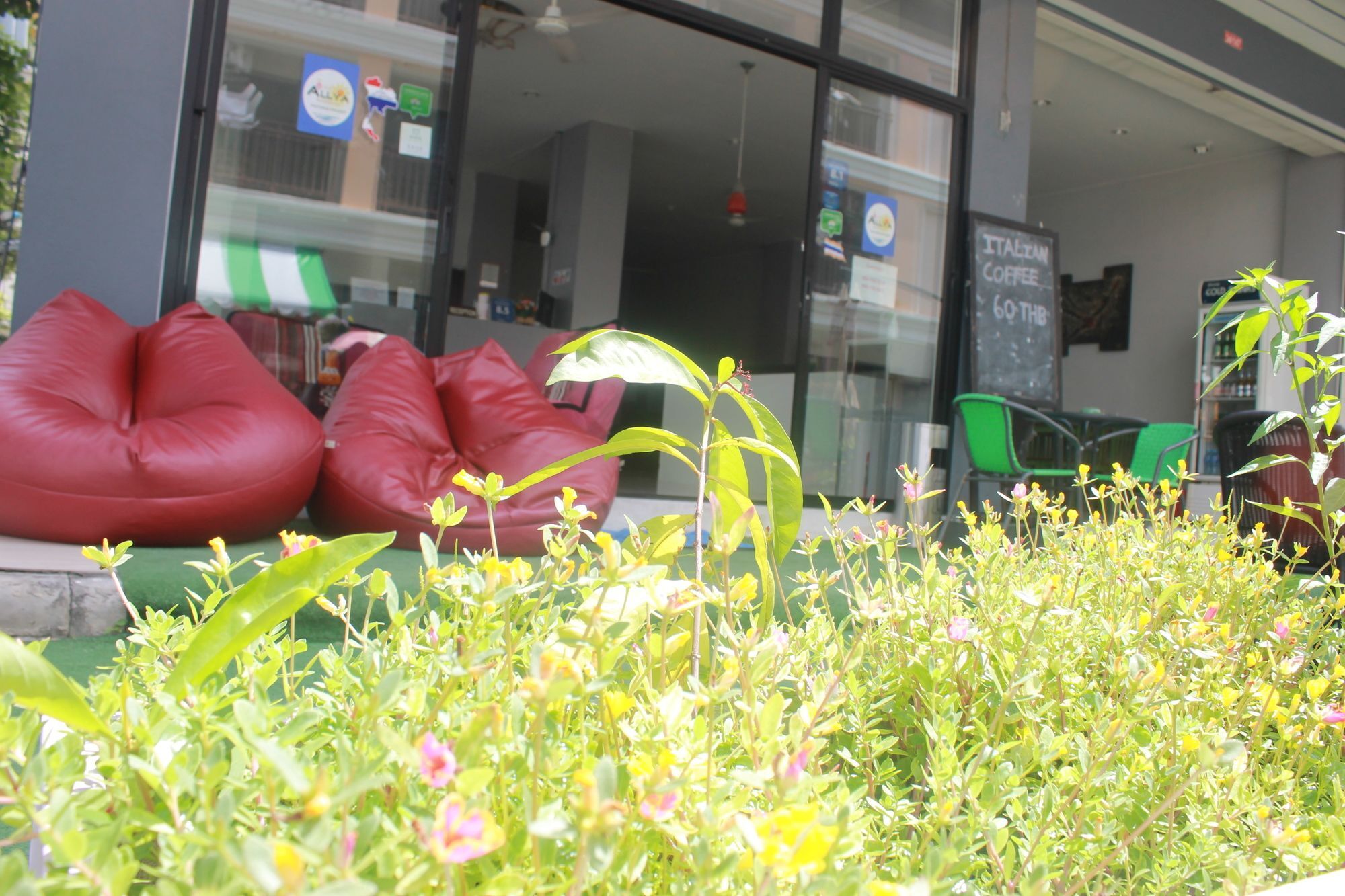 Holiday Home Patong Luaran gambar